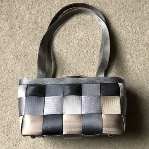 Harveys Seatbelt Bag Boxy Treecycle